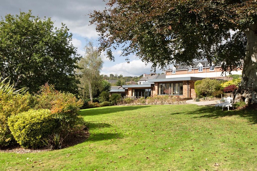 Property photo 1 of 27