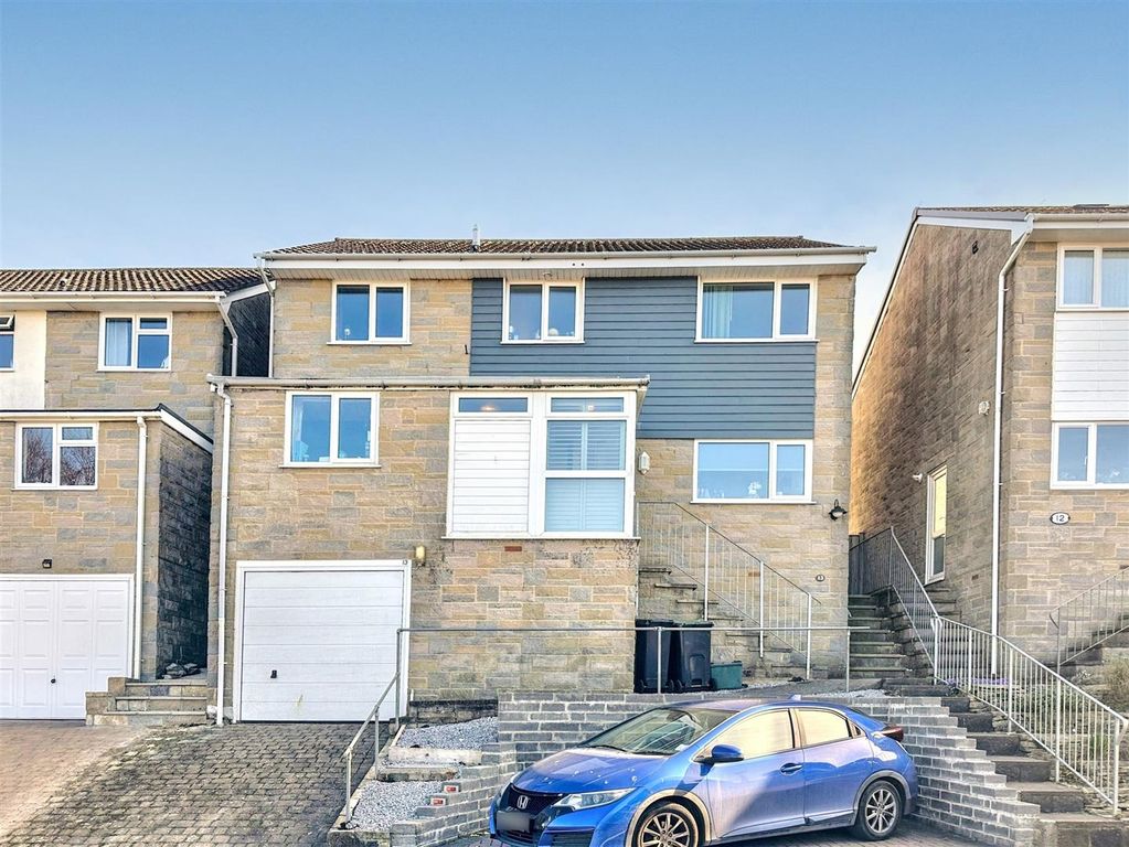 Property photo 3 of 17