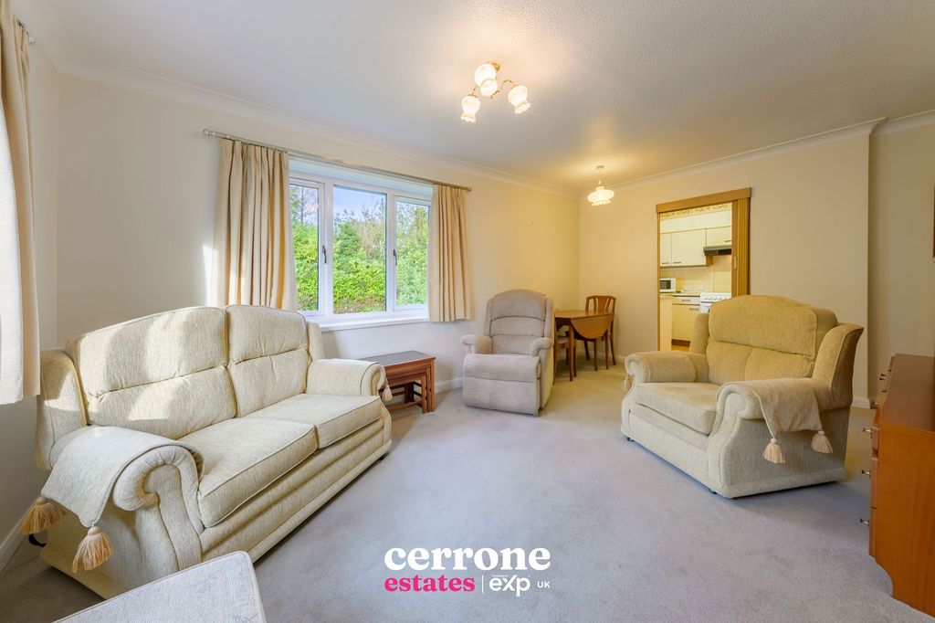 Property photo 2 of 11