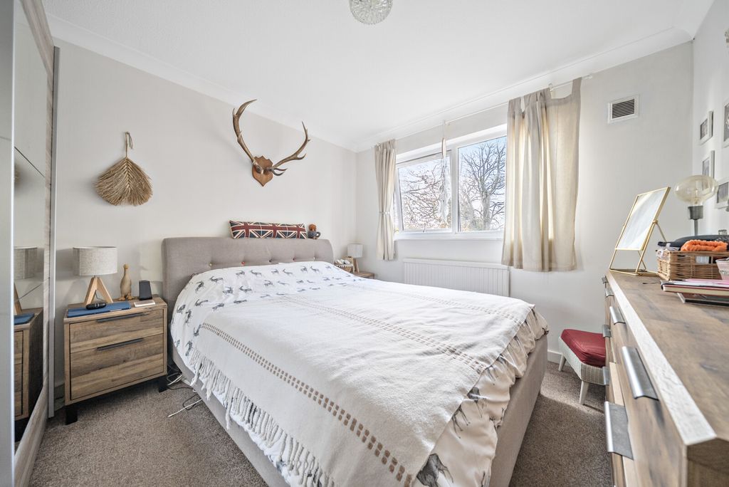 Property photo 2 of 9 1375420-34-6916Fd...