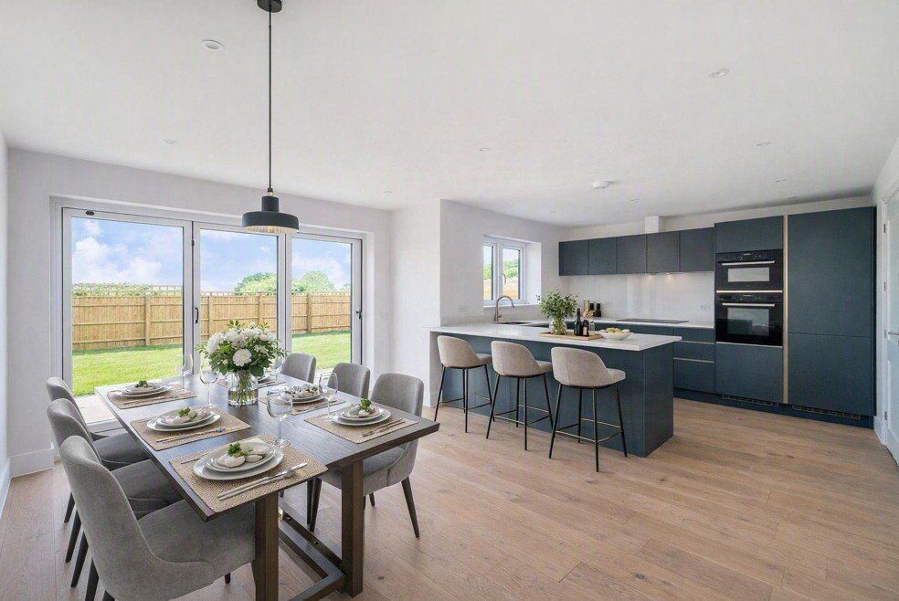 Property photo 2 of 12 Cgi Furniture