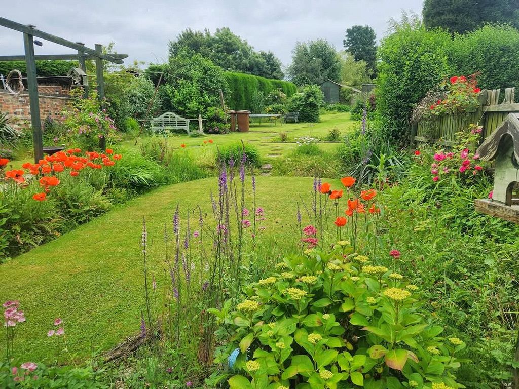 Property photo 1 of 19 Garden