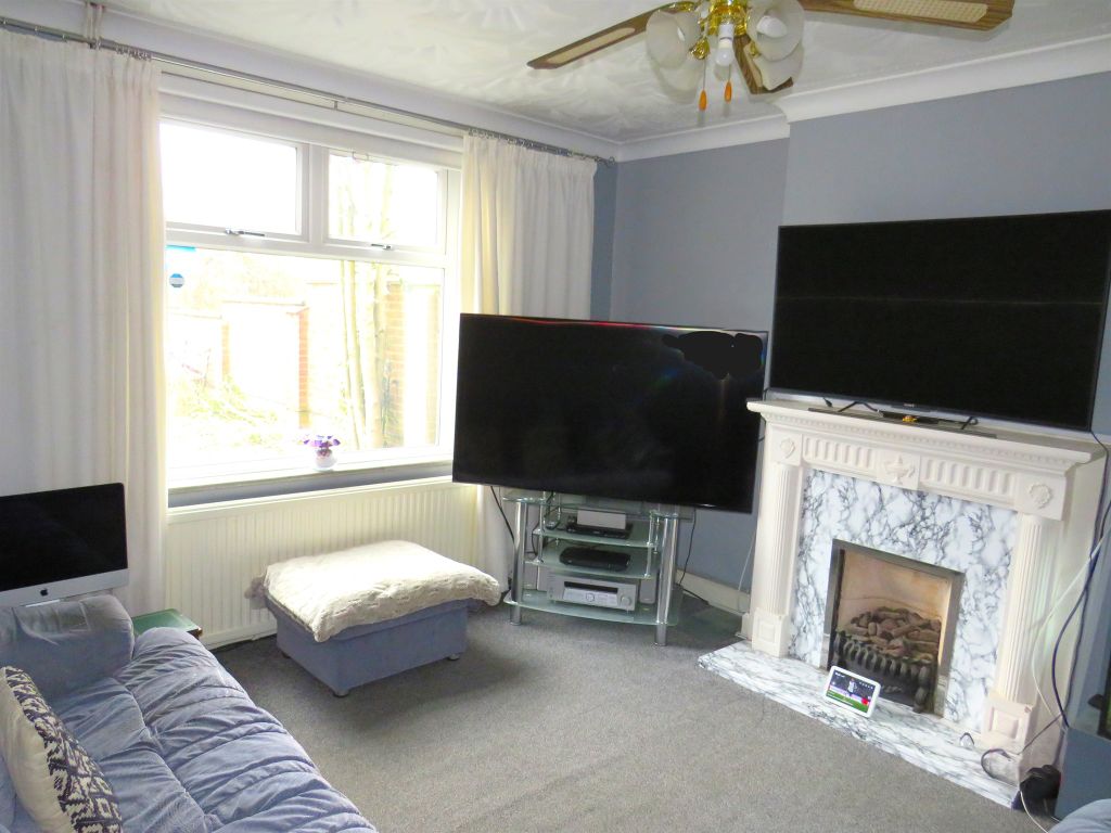 Property photo 3 of 14