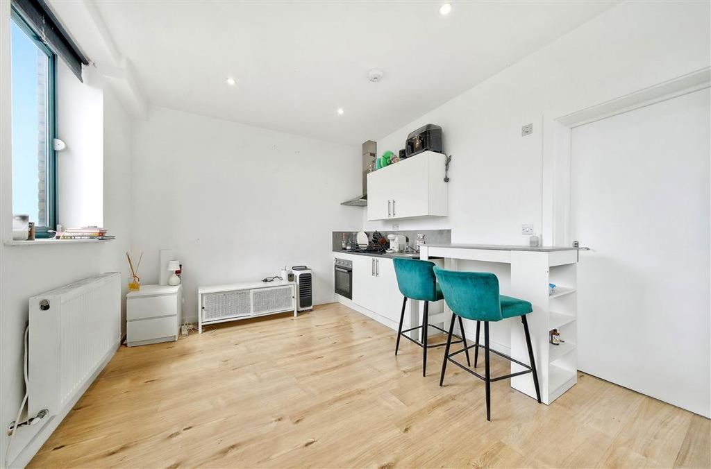 Property photo 3 of 4