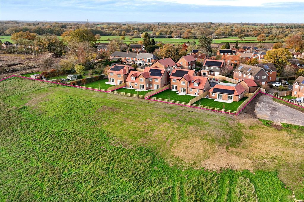 Property photo 2 of 21 Picture No. 19