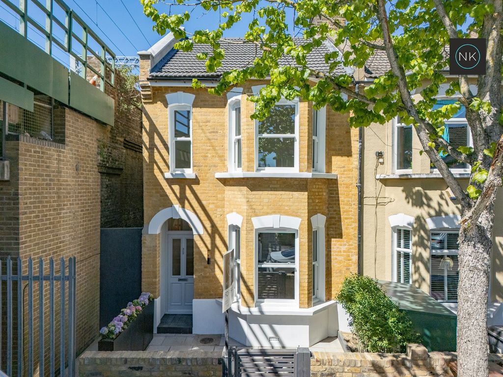 Property photo 1 of 15 5050440