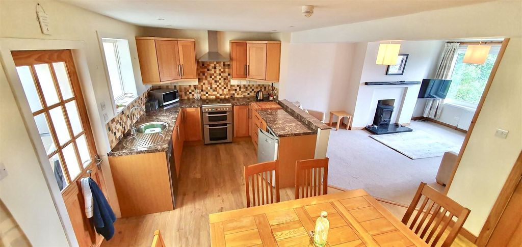 Property photo 2 of 18 Aird View