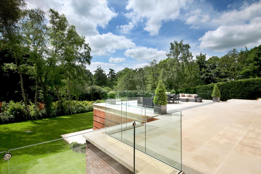 Additional image 13 of 8 bed detached house for saleLinden Road, St George's Hill, Weybridge, Surrey KT13