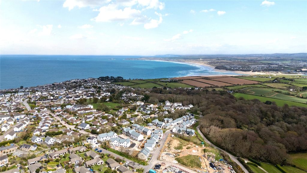 Property photo 2 of 9 Picture No. 15