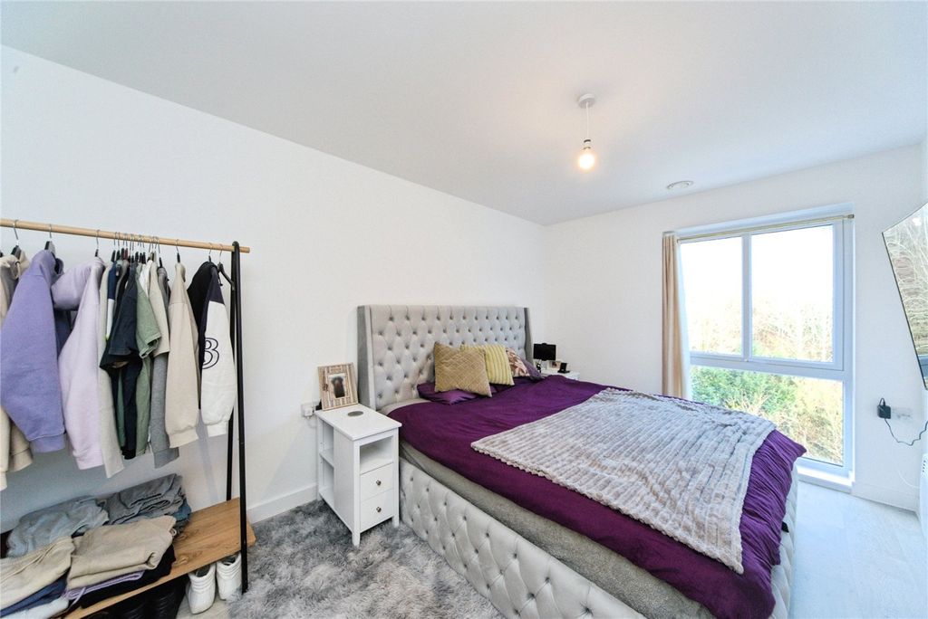 Property photo 3 of 22 Picture No. 53