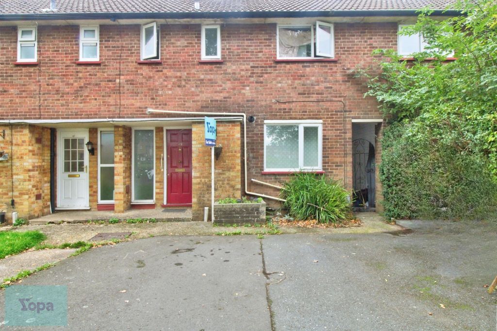 Property photo 1 of 12 Front