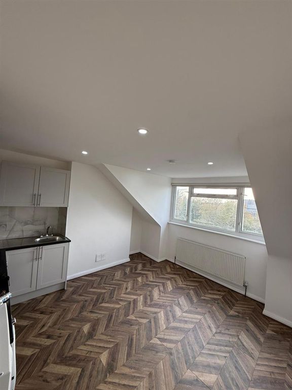 Property photo 3 of 9 Whatsapp Image 2025-11-12 At 15.06.23_6Df20538.Jpg