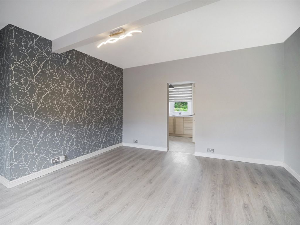 Property photo 3 of 21 Picture No. 22