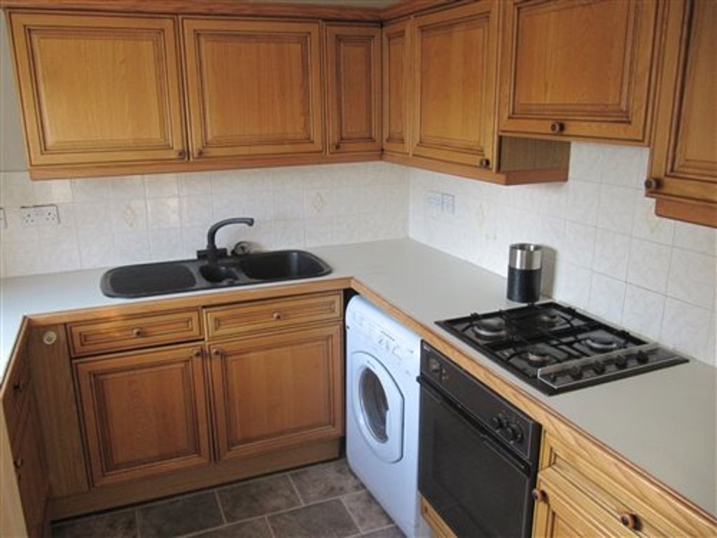 Property photo 2 of 8