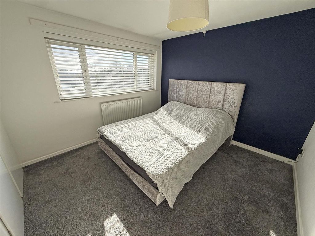 Property photo 3 of 6 Broxburn Bedroom.Jpg