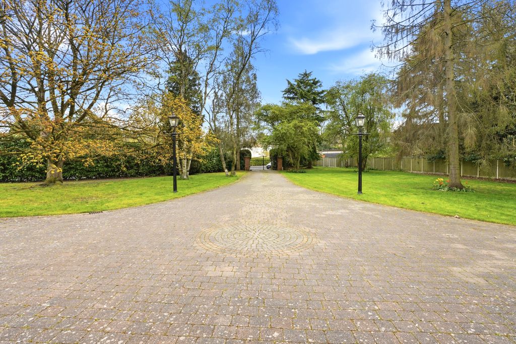 Additional image 42 of 6 bed detached house for saleBirchwood Dell, Bessacar, Doncaster DN4
