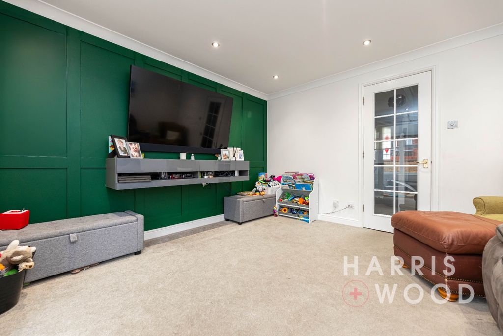 Property photo 3 of 22 4337303