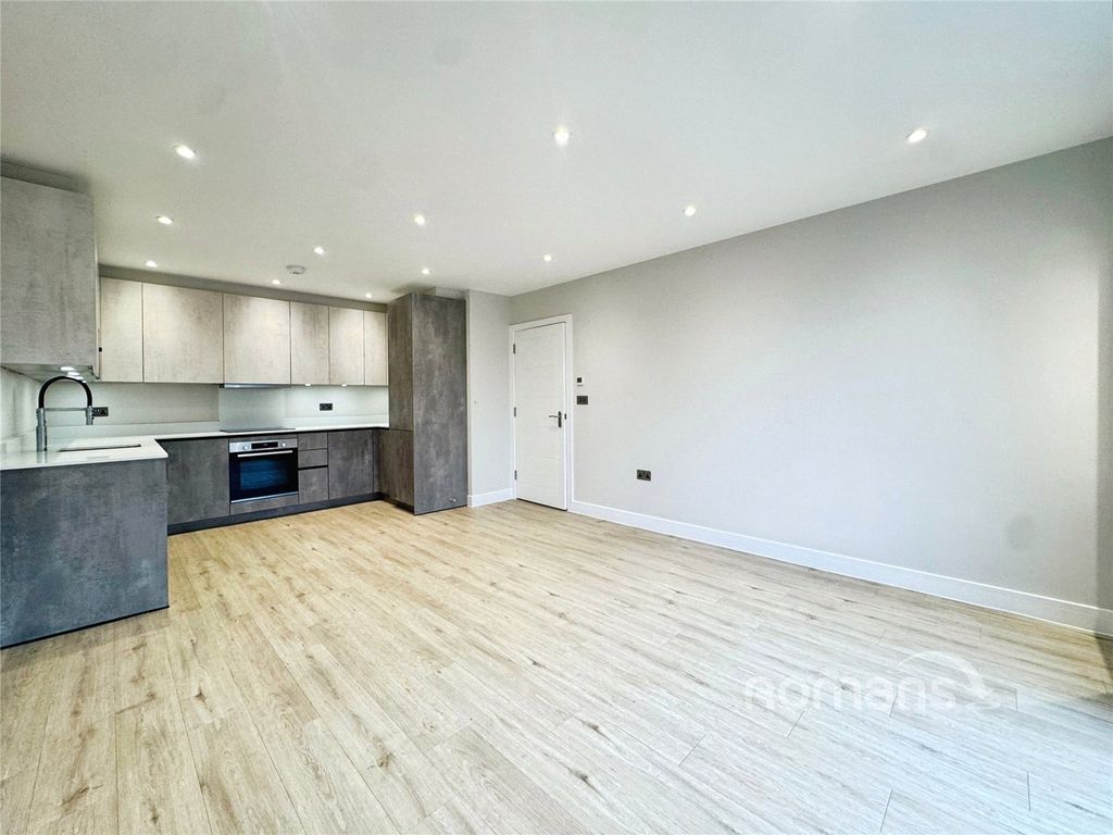 Property photo 2 of 11 Picture No. 04