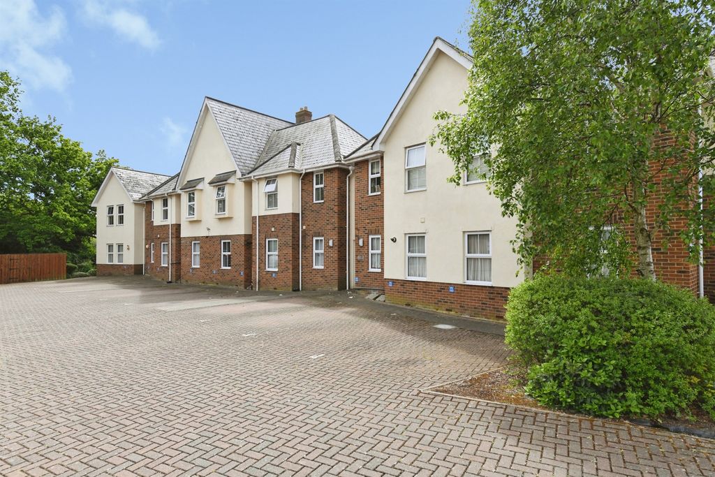 Property photo 1 of 15