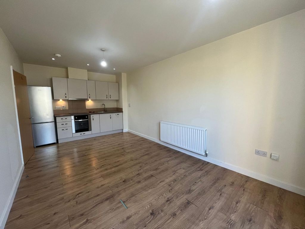 Property photo 2 of 6