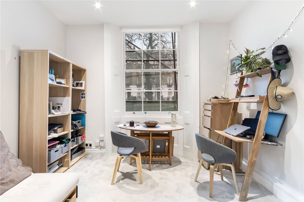 Property photo 1 of 18 Picture No. 12