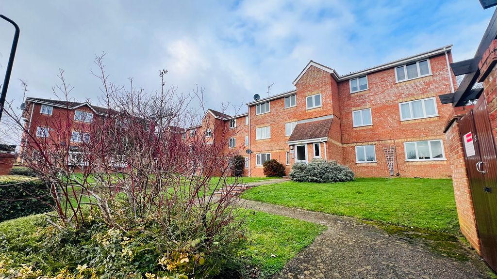 Property photo 1 of 9 Exterior