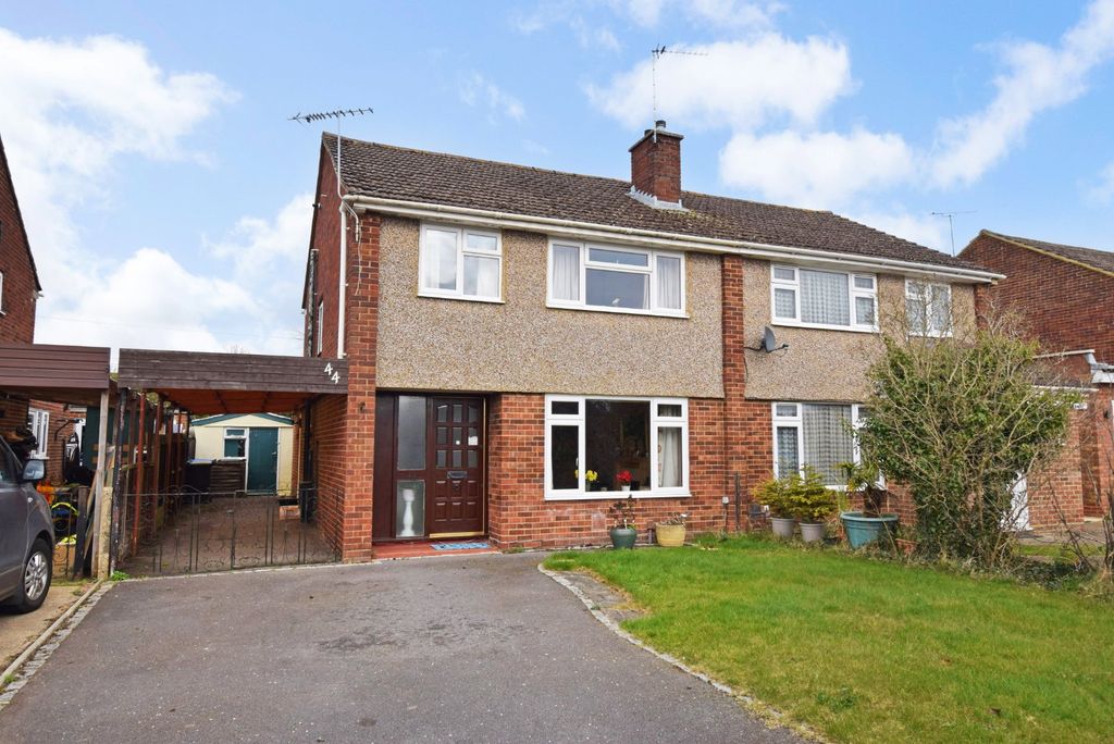 Property photo 1 of 15 External