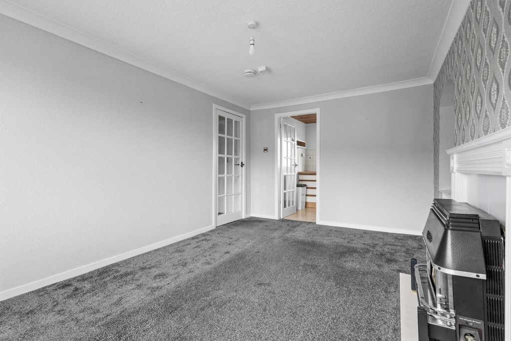 Property photo 3 of 30