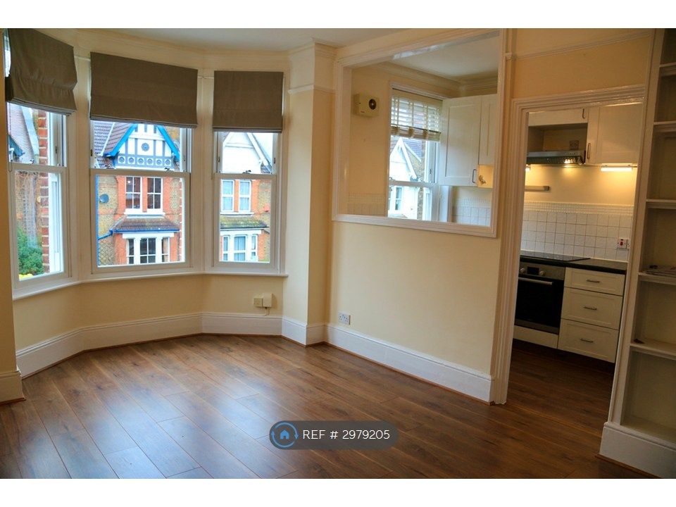 Property photo 2 of 7 Living/Dining