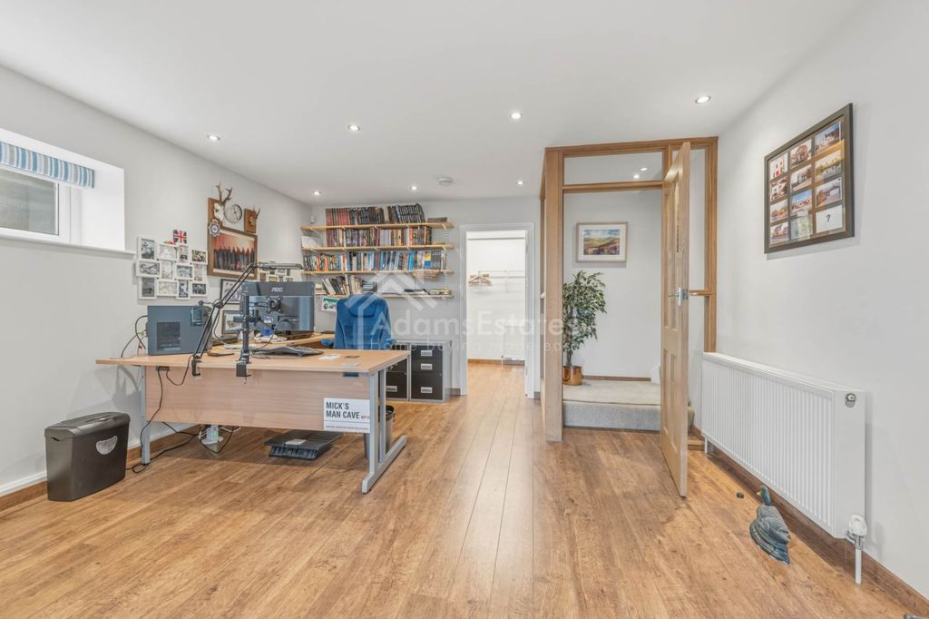 Additional image 24 of 4 bed detached house for saleBriestfield Road, Dewsbury WF12
