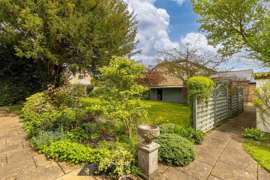 Property photo 2 of 17 Picture No. 06