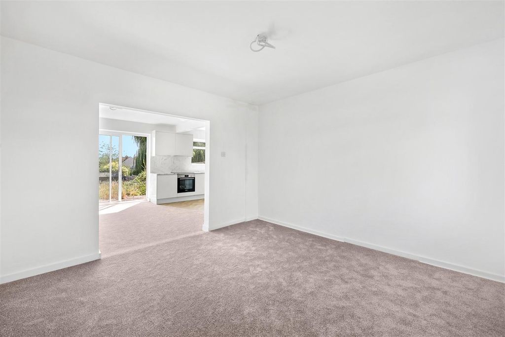 Property photo 3 of 17 4D4A9436.Jpg