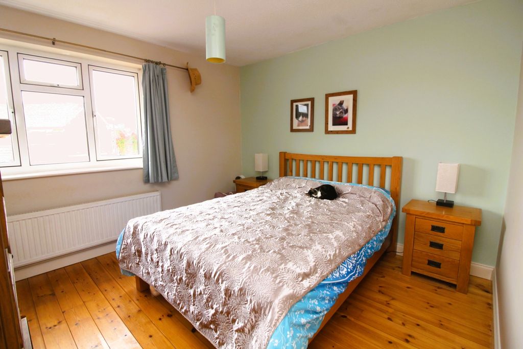 Property photo 3 of 31 Img_2413