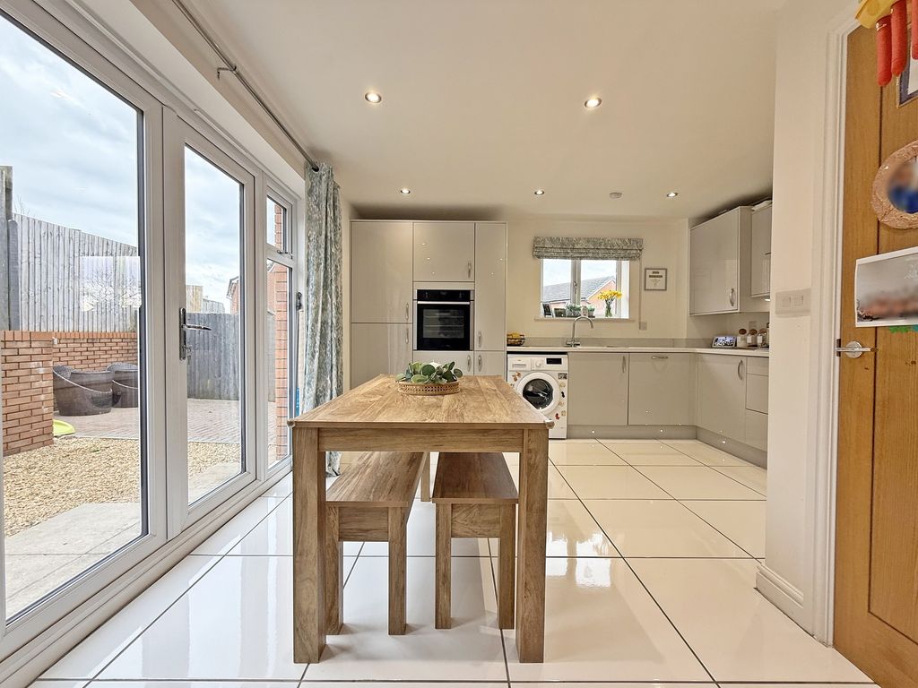 Property photo 2 of 25 Kitchen-Diner