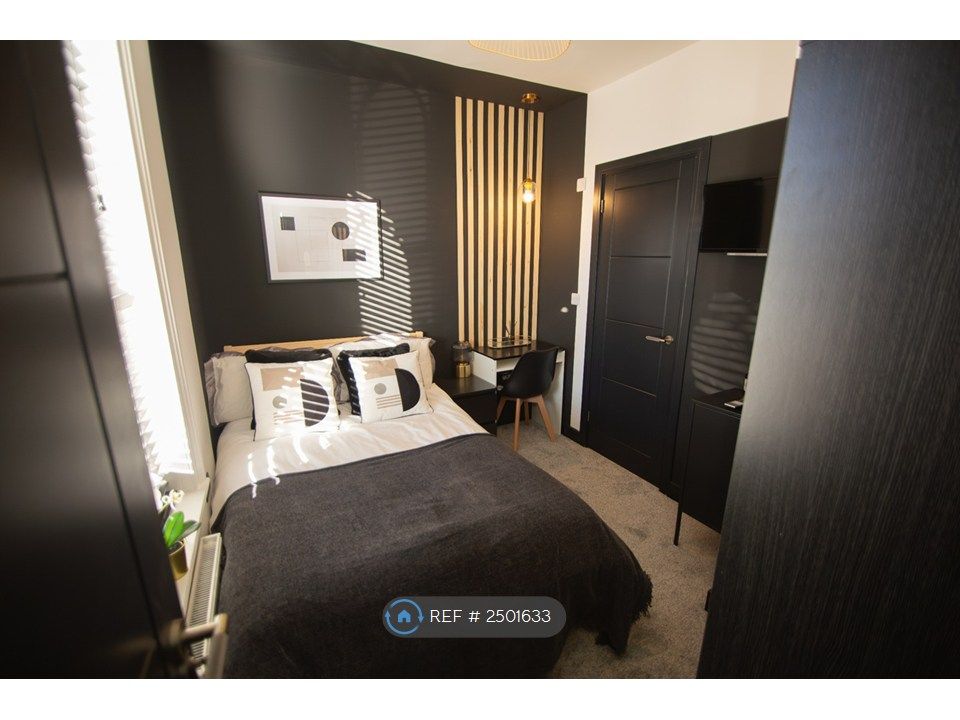Property photo 1 of 11 Bed 4 (Ground Floor)