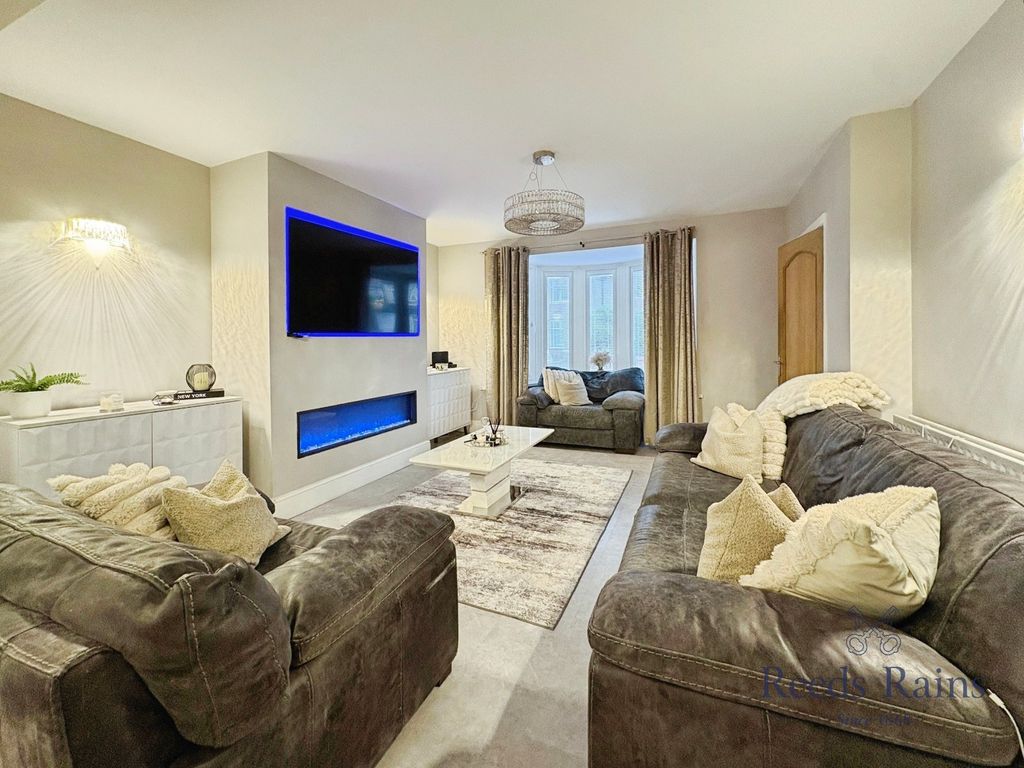 Property photo 2 of 15 Picture No. 08