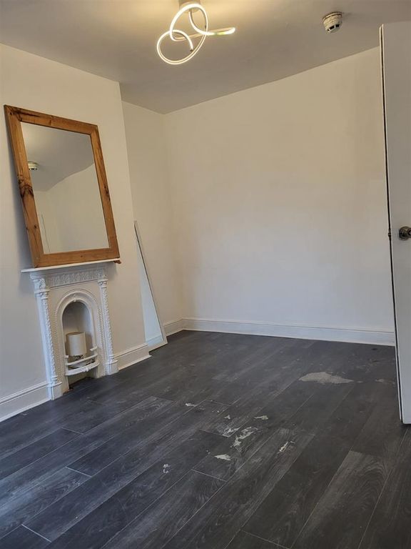 Property photo 2 of 13 Img-20260327-Wa0033.Jpg