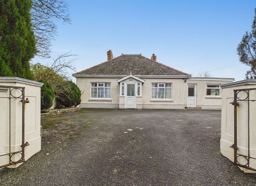 Property photo 2 of 29