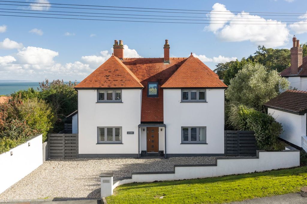 Property photo 1 of 35