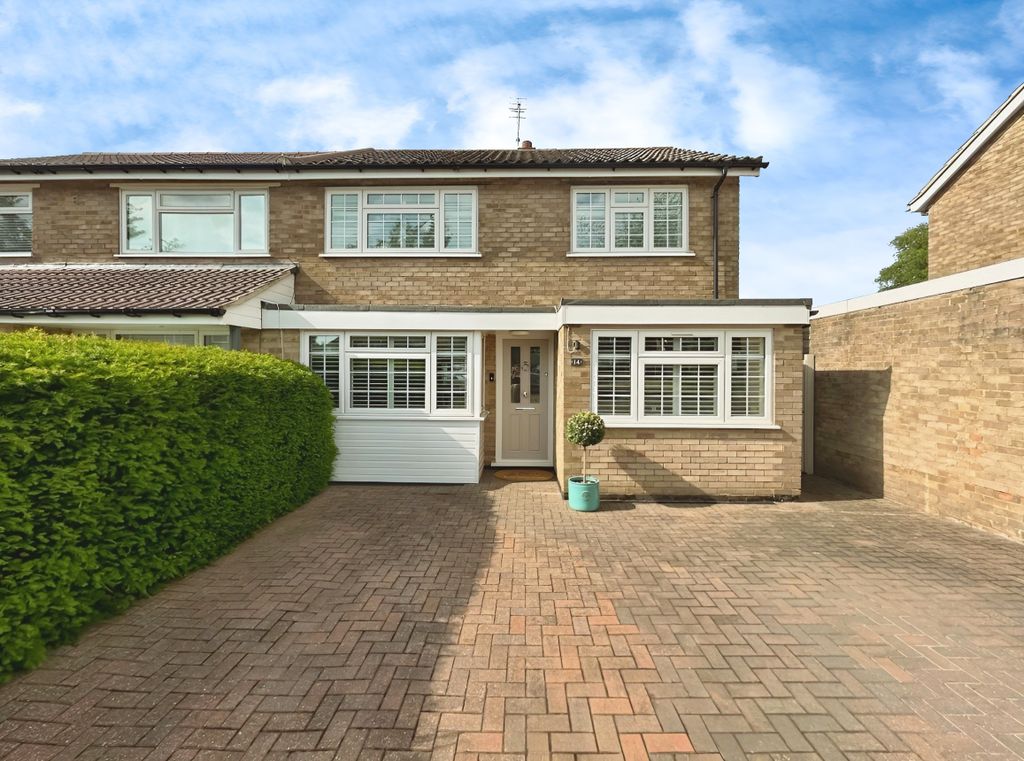 Property photo 1 of 21 Front View Of The Property With Driveway Parking