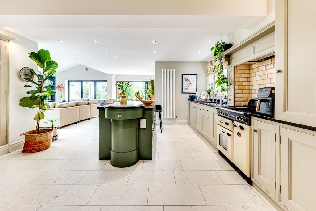 Additional image 11 of 5 bed detached house for saleNorthampton Road, Kettering NN15