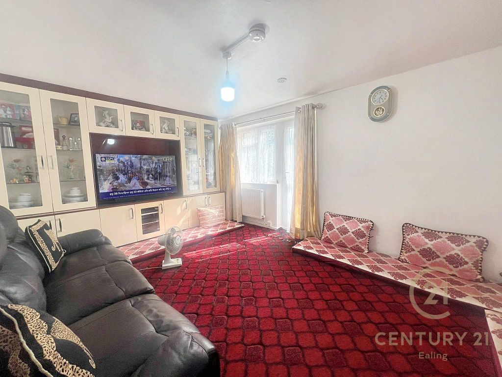 Property photo 2 of 9