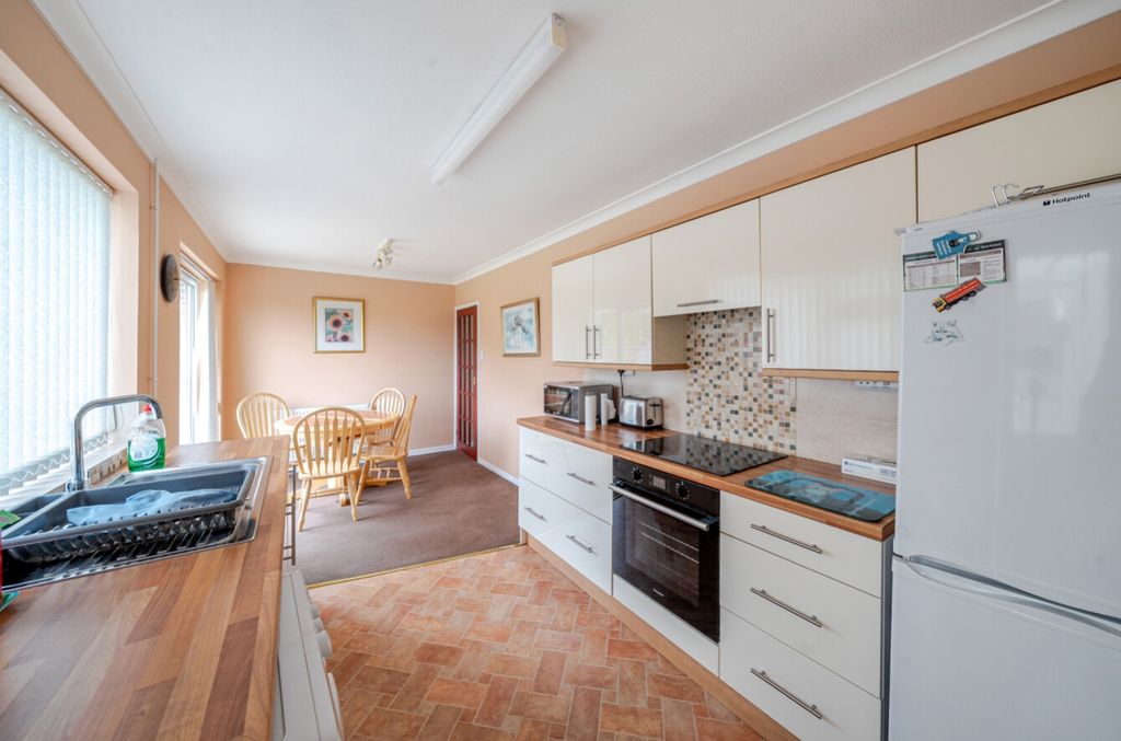 Property photo 3 of 20 1365460-6-68E7c5Df1E910