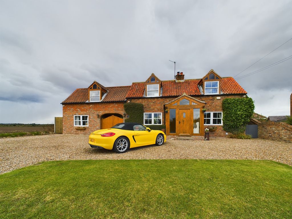 Property photo 3 of 67