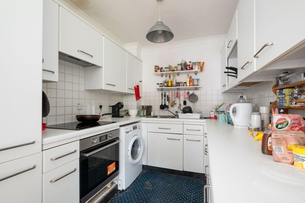 Property photo 3 of 7 3