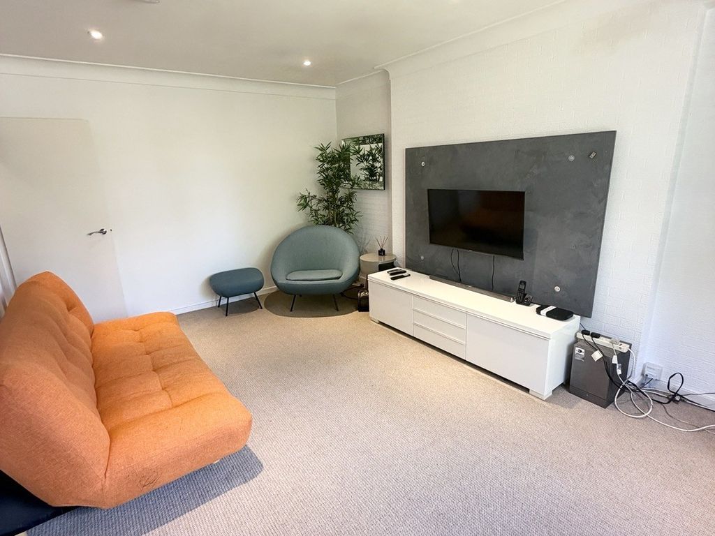 Property photo 3 of 9 Image