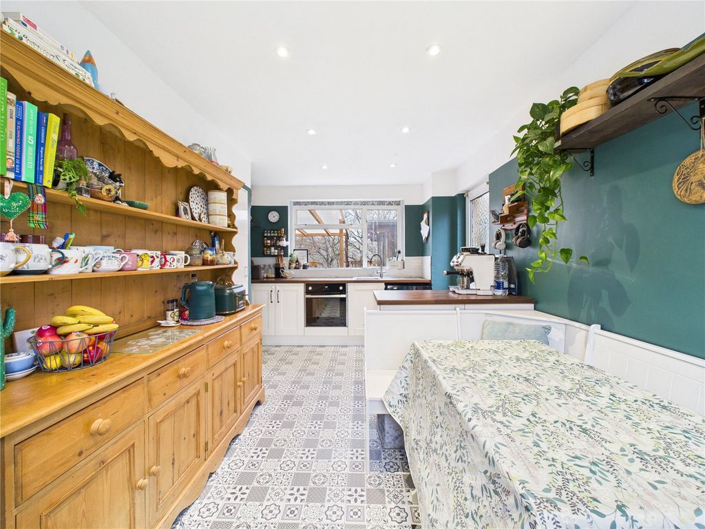 Property photo 1 of 23 Picture No. 28