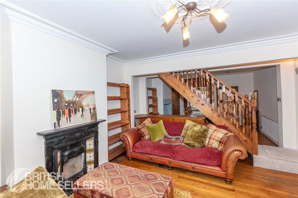 Property photo 3 of 25 Picture No. 29