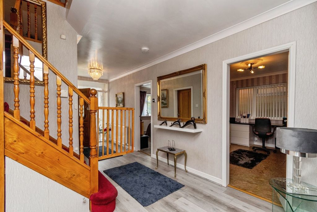 Property photo 3 of 42 Pbox-Img.Jpg