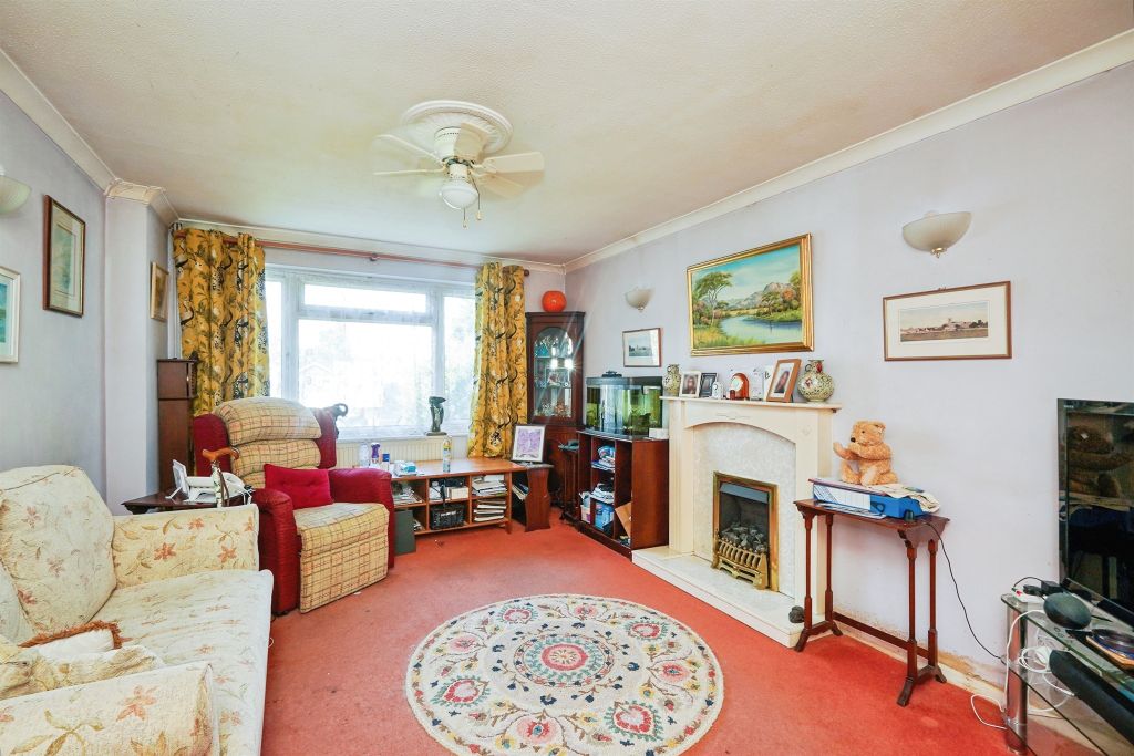 Property photo 2 of 16